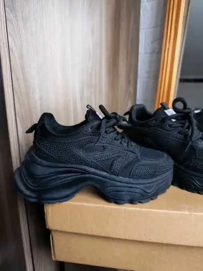 Zapatillas negras con Brillos 36 - miniatura 4