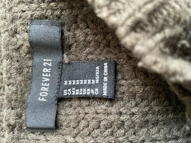 Suéter de punto marrón Forever 21 con flecos - 3