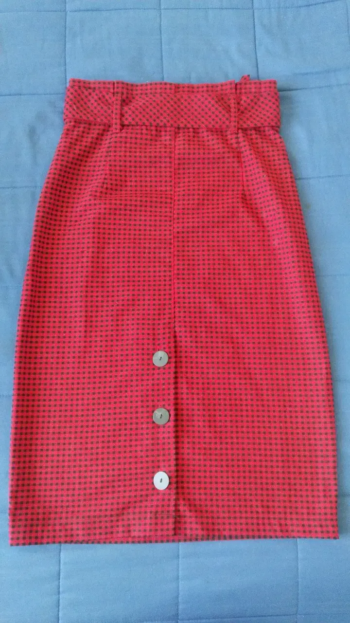 Falda lápiz roja a cuadros Zara TRF - 2