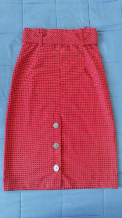 Falda lápiz roja a cuadros Zara TRF - miniatura 2