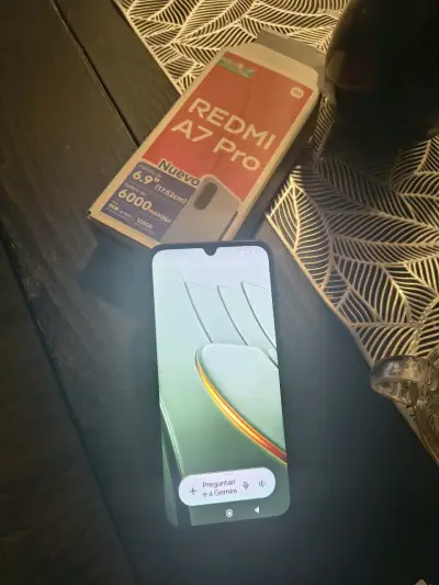 Smartphone Redmi A7 Pro 6.9 pulgadas 128GB - miniatura 1