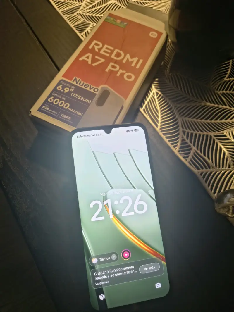 Smartphone Redmi A7 Pro 6.9 pulgadas 128GB - 2
