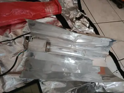 Kit de cultivo interior con iluminación y ventilación - miniatura 5