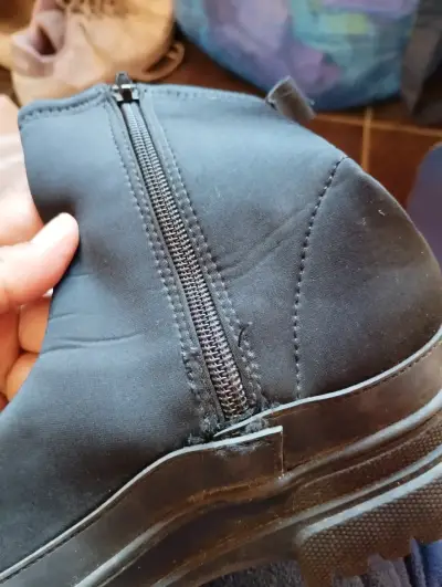 Botines negros de plataforma Zara talla 34 - miniatura 4