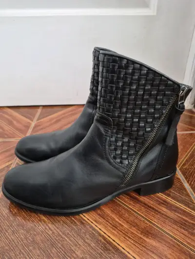 Botines vía uno - miniatura 1