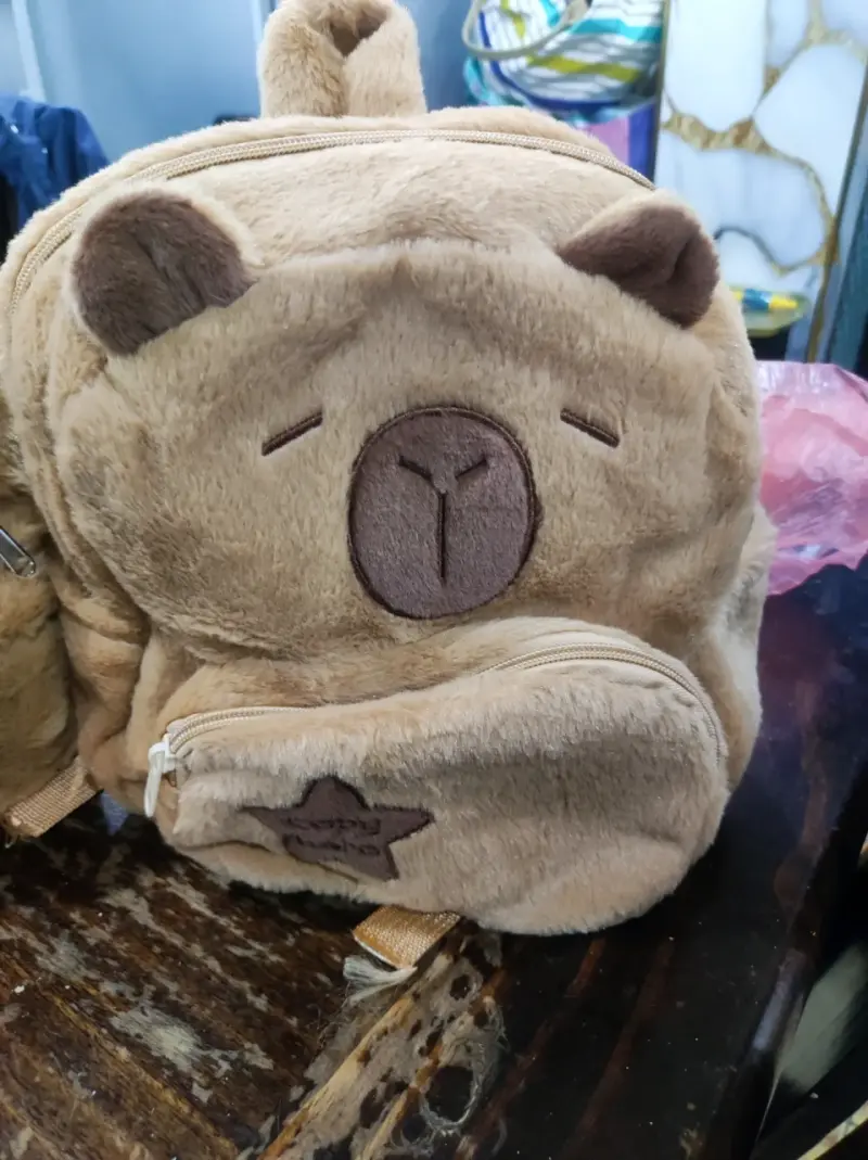 Mochila de peluche Capybara para niños - 2