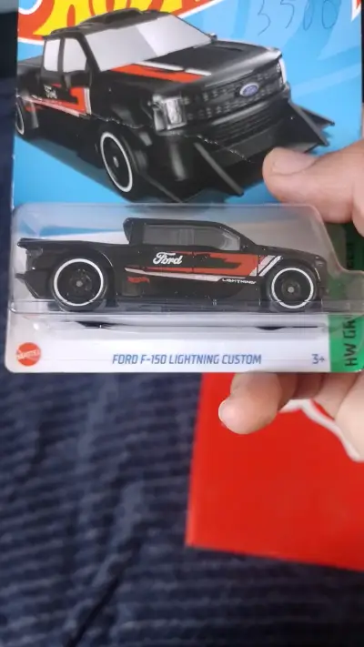 Cada auto es original y esta nuevo - miniatura 2
