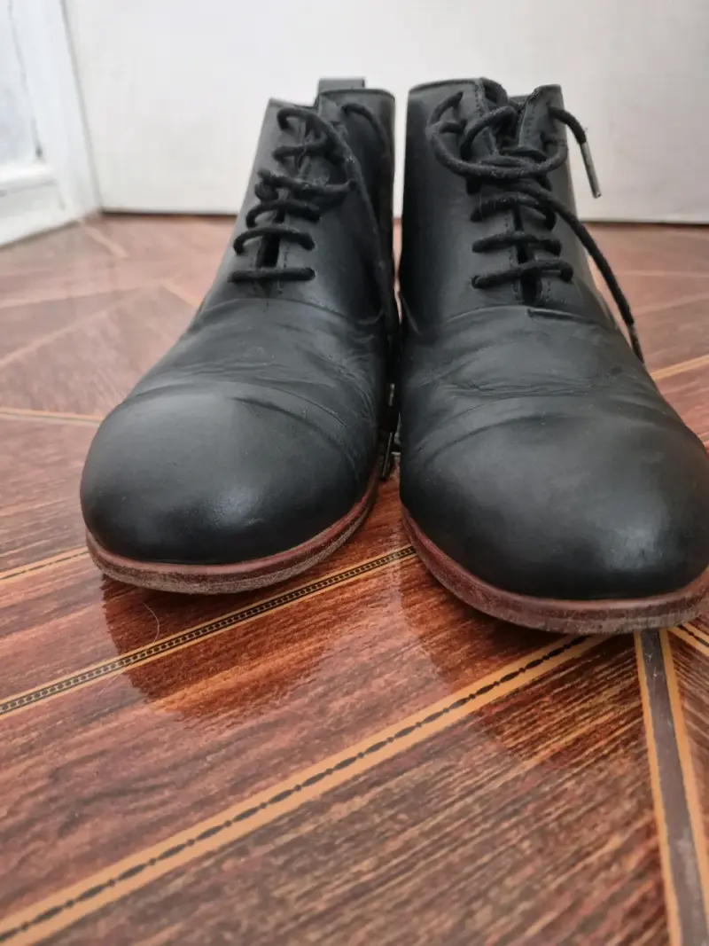 Botines 100% de cuero negro - 2