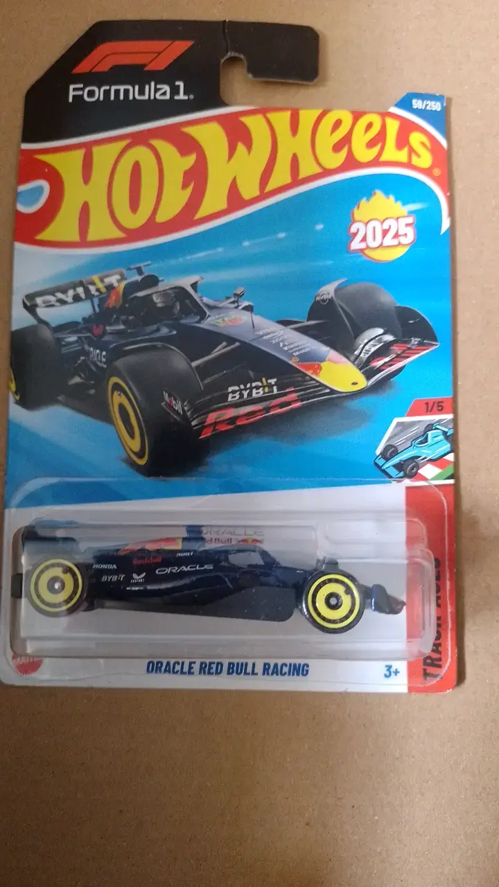 Hot Wheels Oracle Red Bull Racing 2025