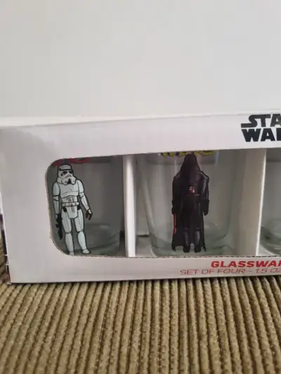 Set vasos para tequila de Star Wars (44 ml) nuevos - miniatura 3