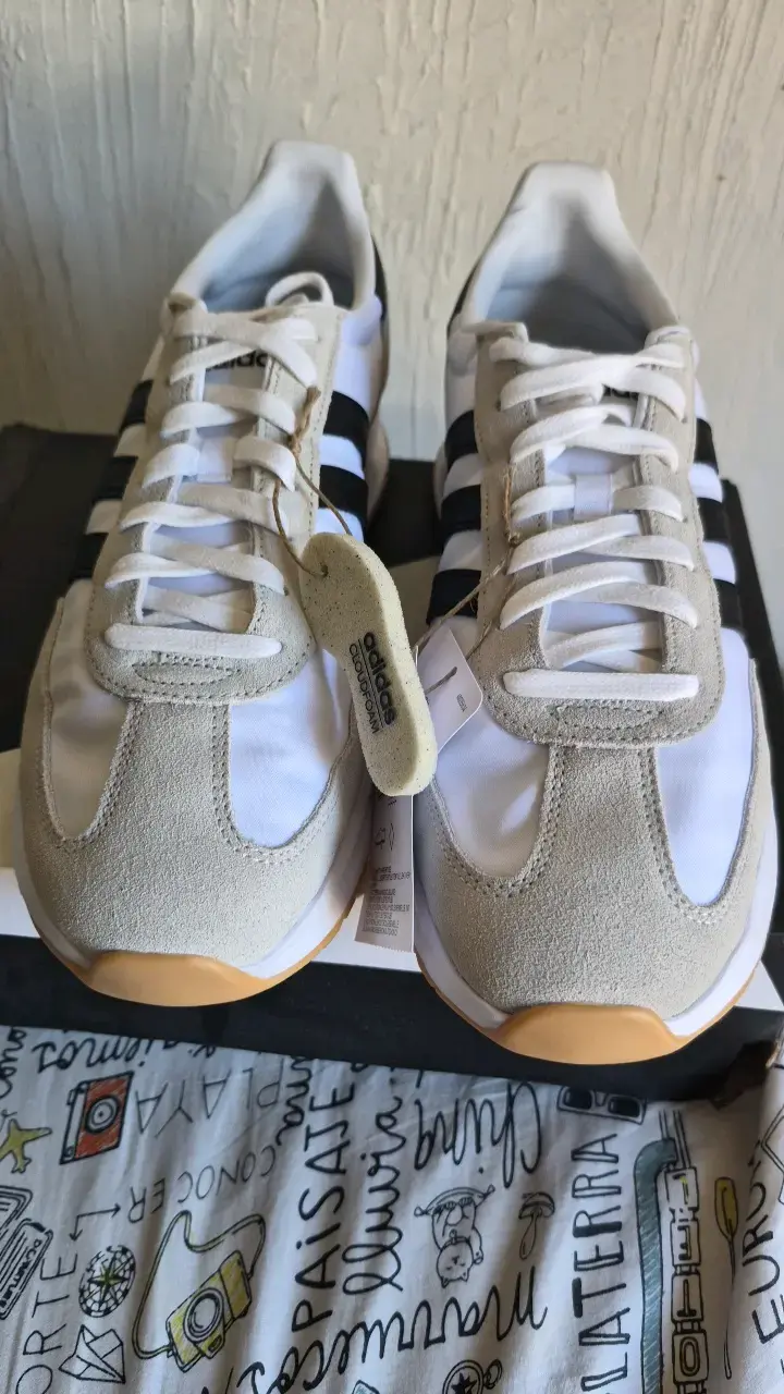 Zapatillas Adidas Run 70s 2.0 blancas y negras - 3