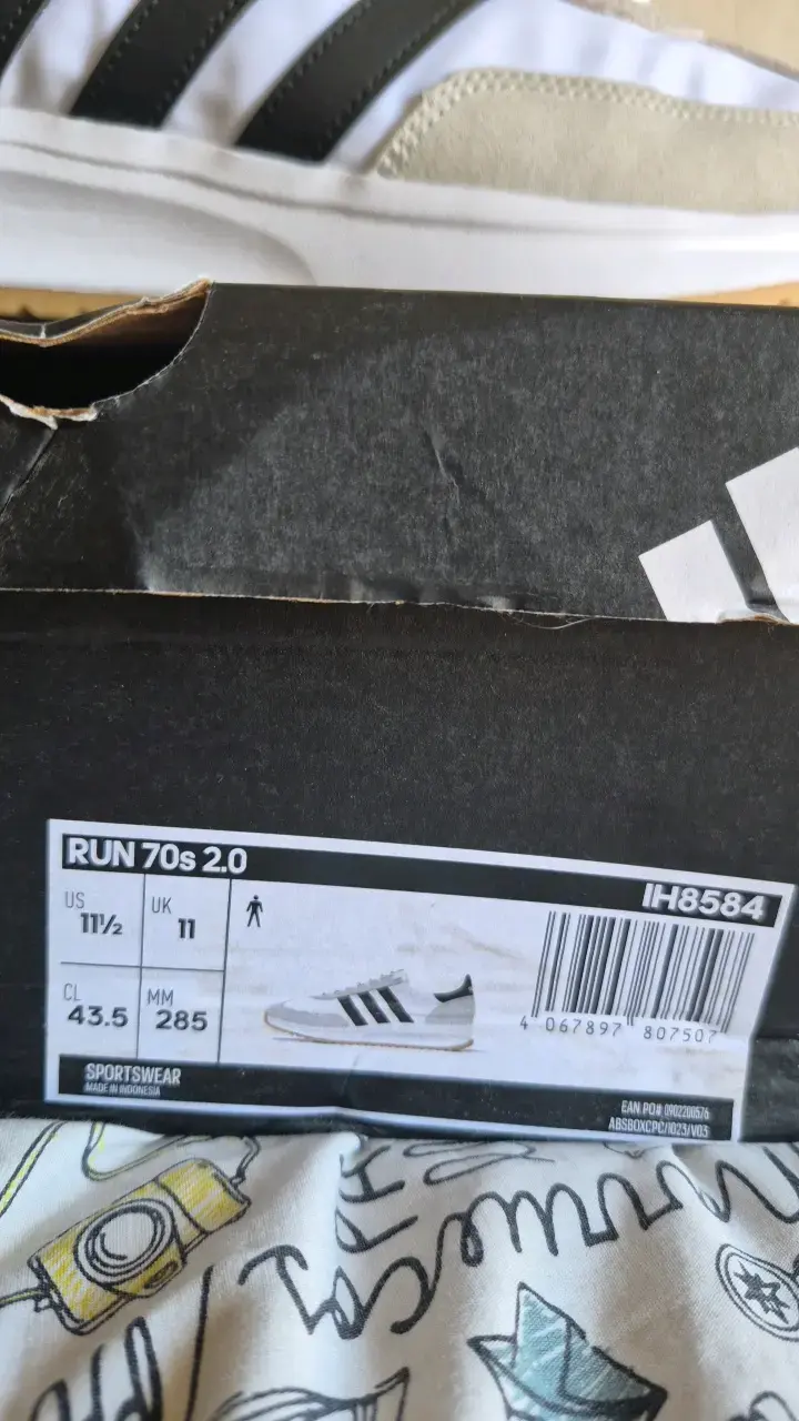 Zapatillas Adidas Run 70s 2.0 blancas y negras - 4