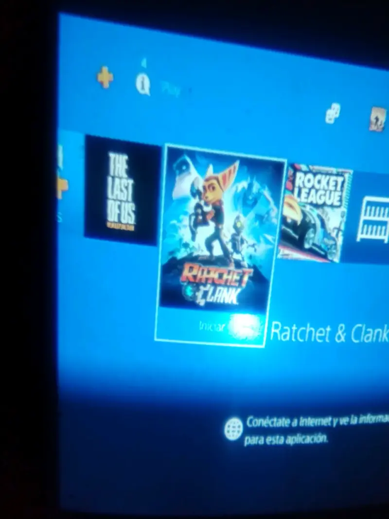 Consola PlayStation 4 con dos controles - 2