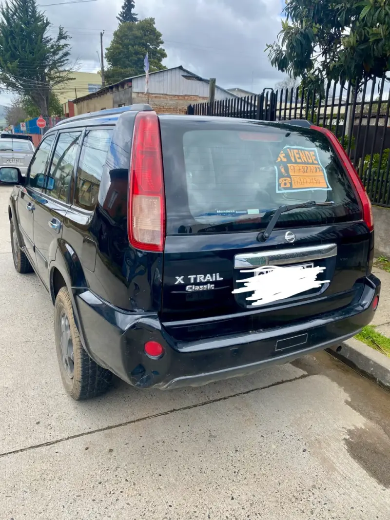 Nissan X-Trail Classic en buen estado - 2