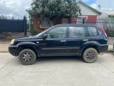 Nissan X-Trail Classic en buen estado - miniatura 5