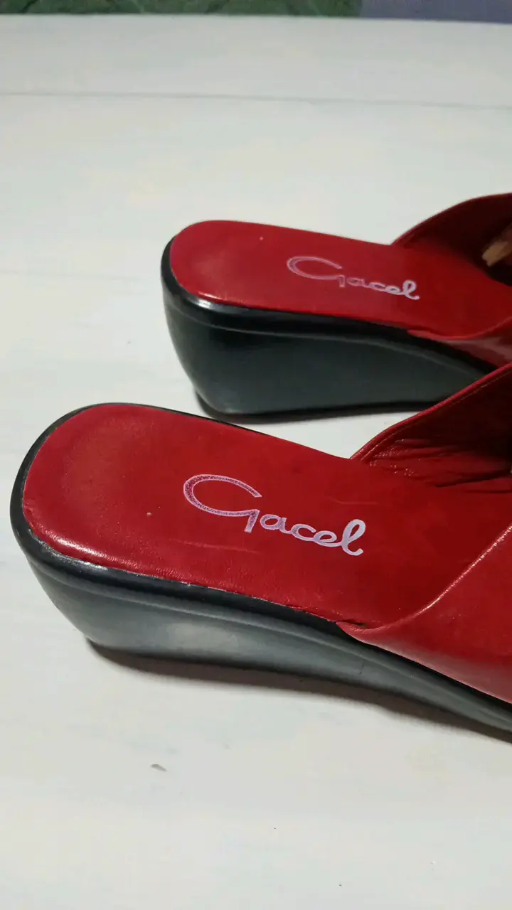 Sandalias rojas de cuero marca Gacel - 2
