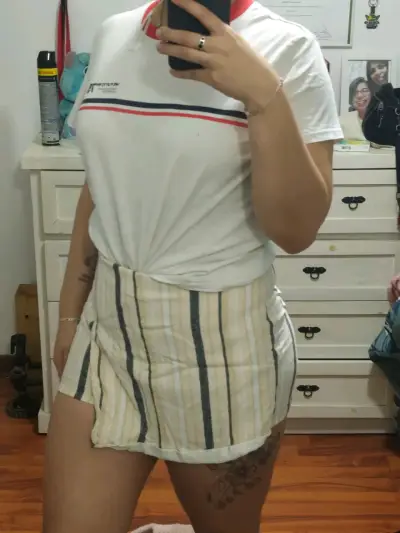 Falda corta a rayas beige y negro - miniatura 2