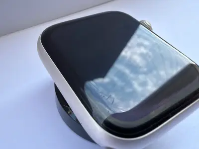 Apple Watch SE 2 44MM - miniatura 2