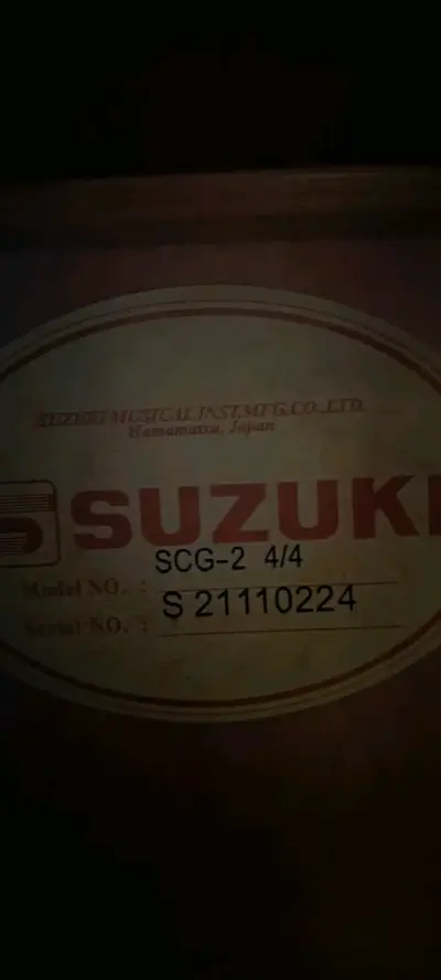 Guitarra clásica Suzuki SCG-2 4/4 - miniatura 2