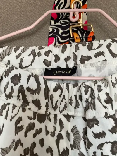 Pantalones de mujer con estampado animal print - miniatura 3