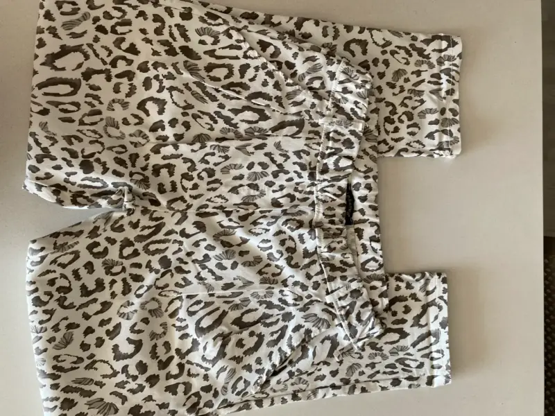 Pantalones de mujer con estampado animal print - 5
