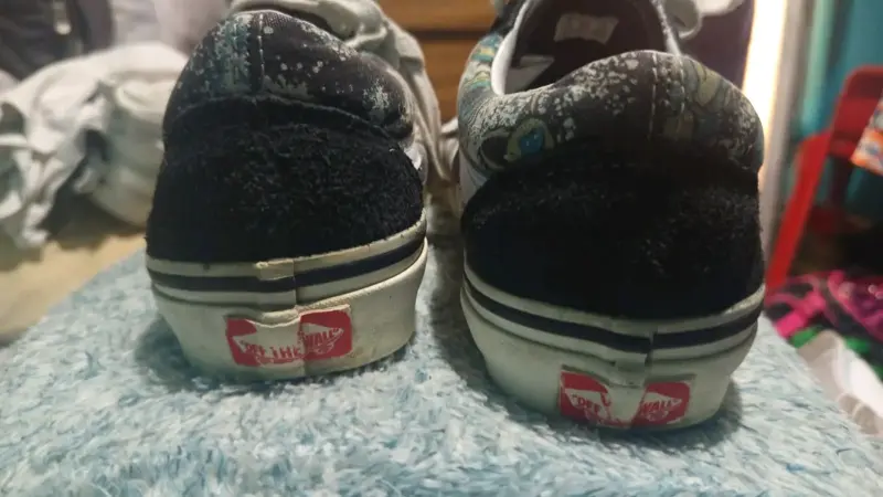 Zapatillas Vans Old Skool negras con diseño - 2