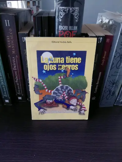Libro 'La Luna Tiene Ojos Negros' de Ana María Güiraldes - miniatura 1