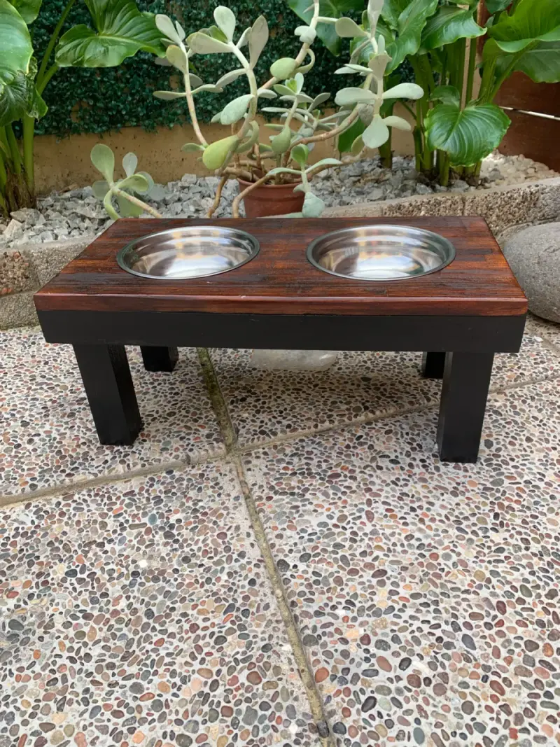Comedero doble elevado para mascotas de madera - 3