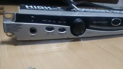 Racktuner Behringer BTR2000 afinador con Metronomo - miniatura 2