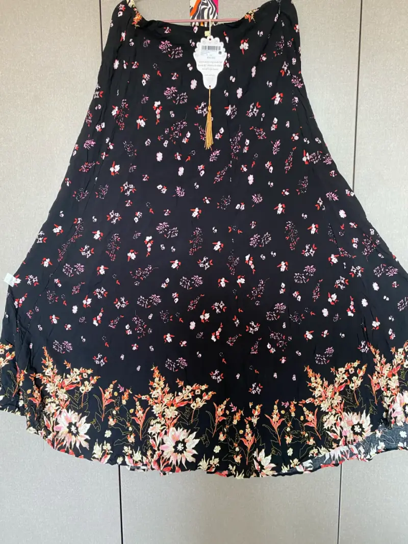 Falda larga floral negra Umbrale - 4