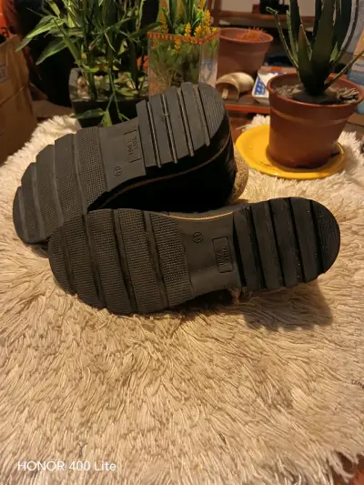 Botas de invierno  hombre negras con forro de lana - miniatura 6