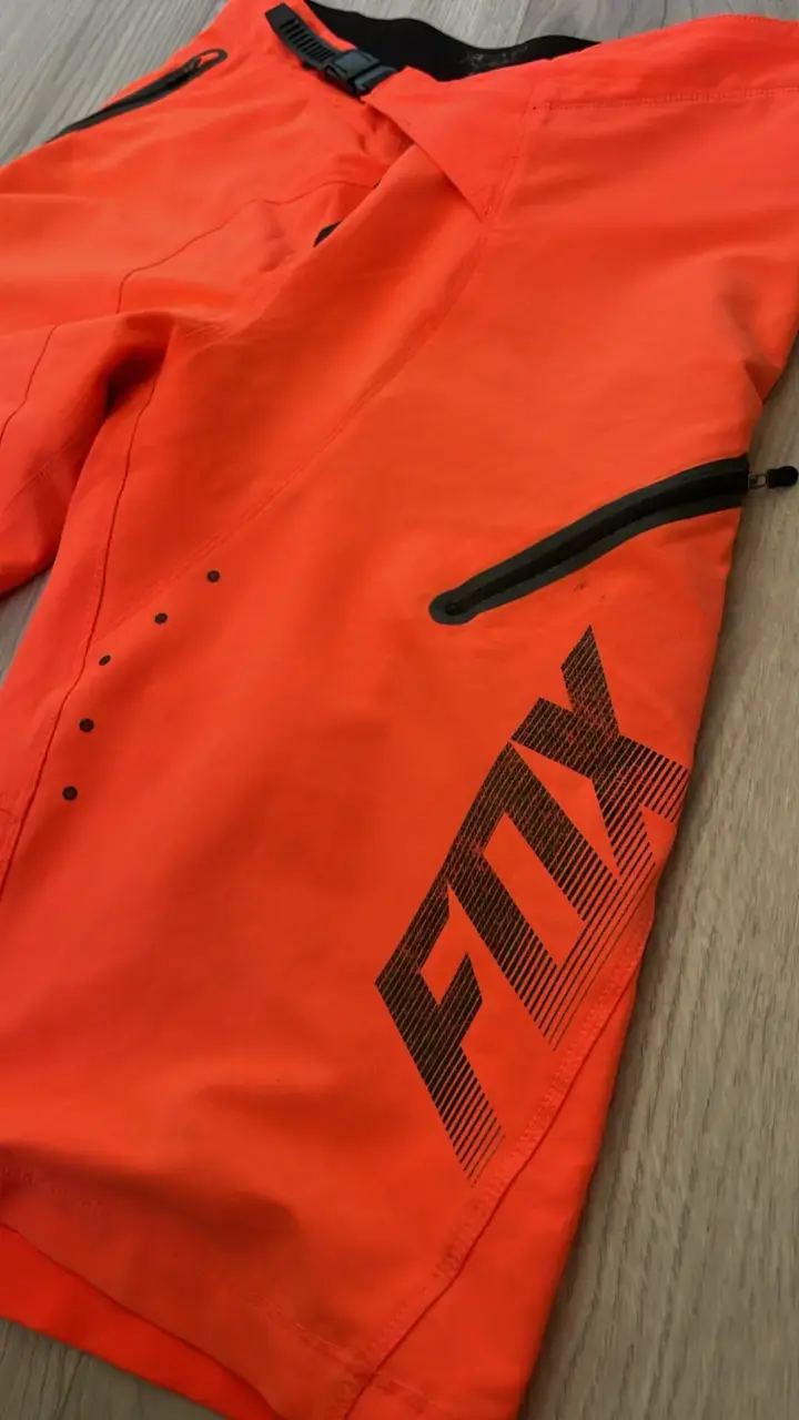 Shorts deportivos naranjas Fox para ciclismo - 2