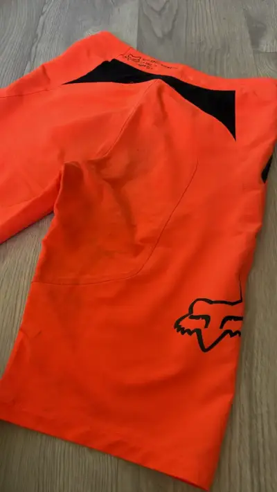 Shorts deportivos naranjas Fox para ciclismo - miniatura 4