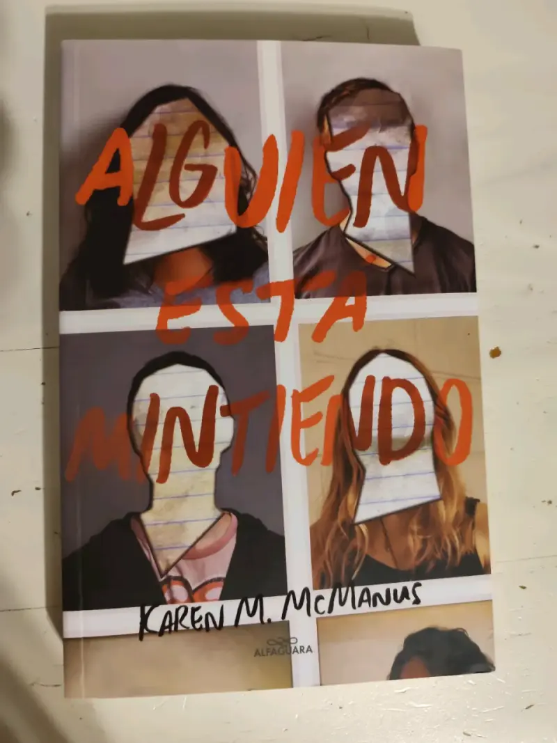 Libro 'Alguien Está Mintiendo' de Karen M. McManus - 4