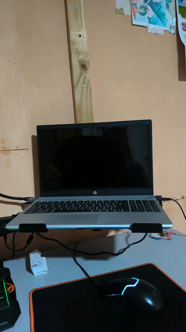 Laptop HP Pavilion 15 cw0002la
