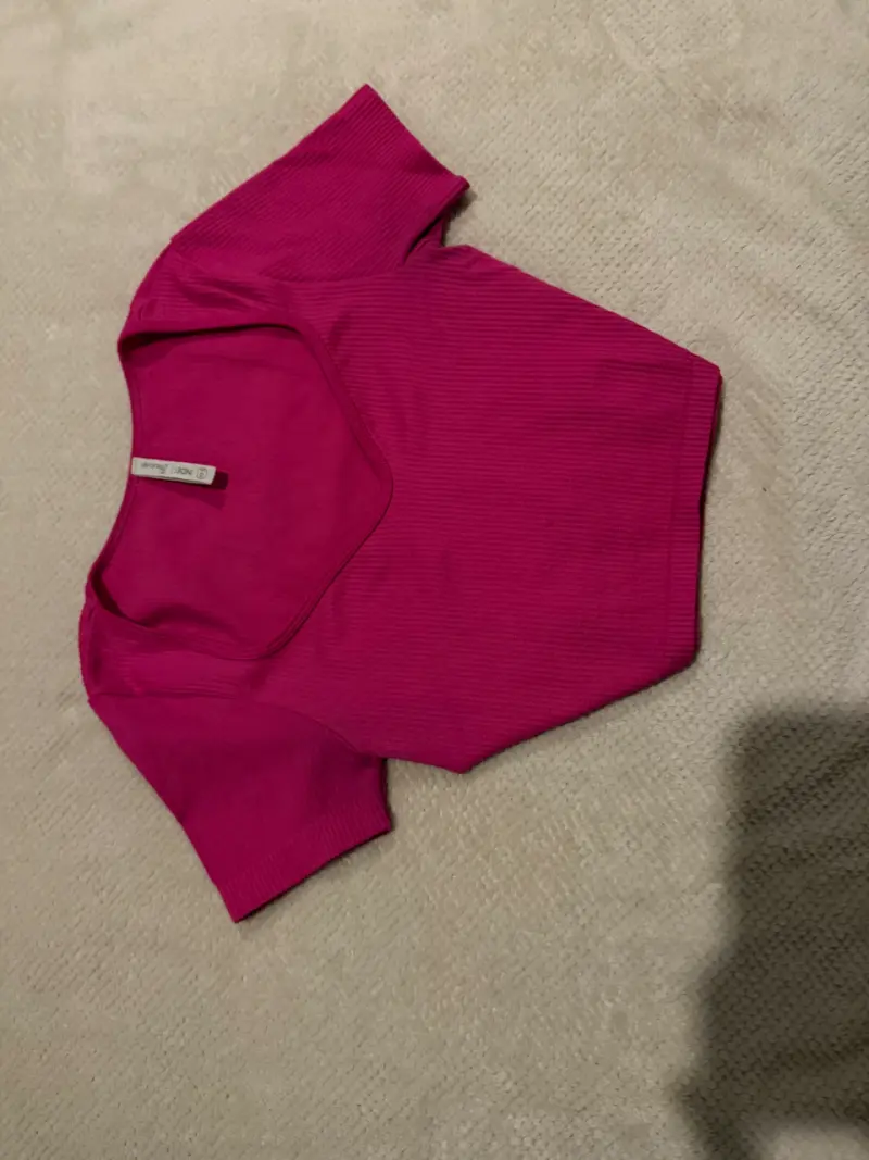Polera fucsia Index