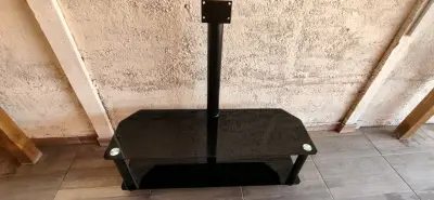Rack Soporte de TV de vidrio negro con estante - miniatura 1