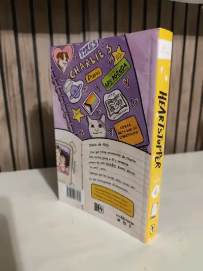 Libro Heartstopper Tomo 4 de Alice Oseman - miniatura 3