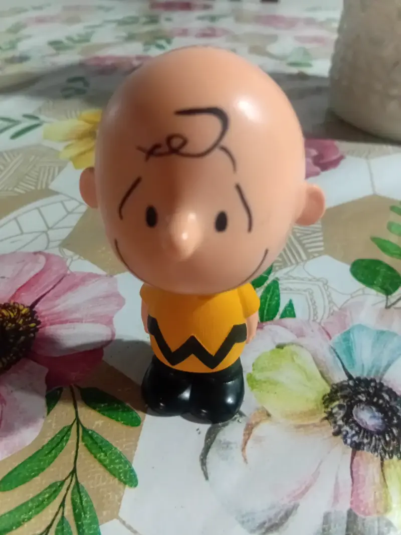 Figura de colección Charlie Brown Peanuts - 4