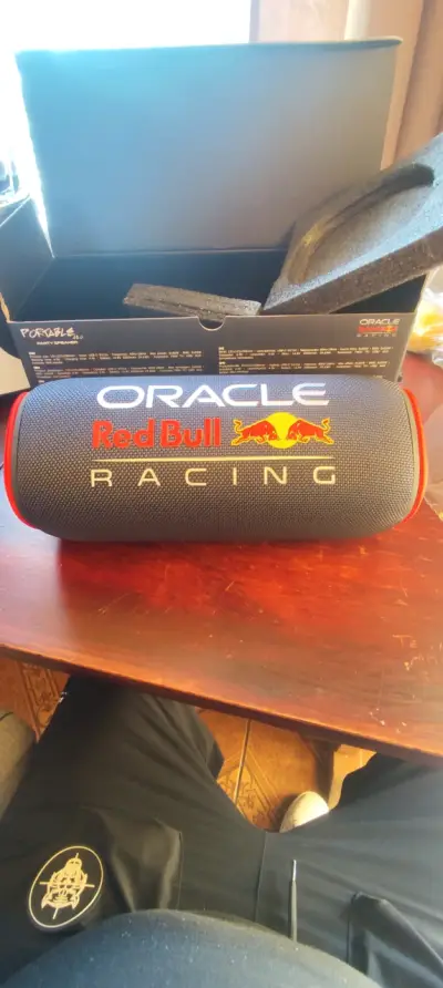 Parlante Bluetooth Portátil Oracle Red Bull Racing - miniatura 2