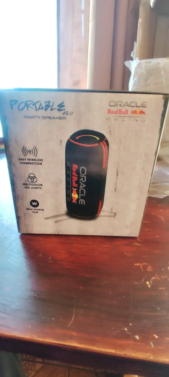 Parlante Bluetooth Portátil Oracle Red Bull Racing - 4