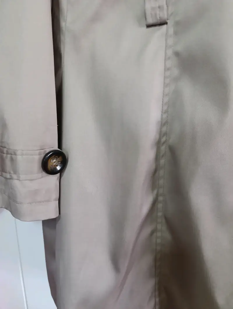 Abrigo trench beige para mujer - 4