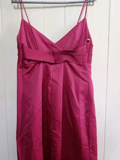 Vestido largo fucsia con tirantes - miniatura 3