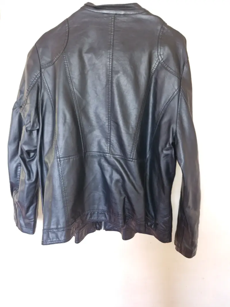 Chaqueta de cuero negra para mujer - 2