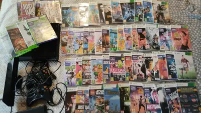Consola Xbox 360 con juegos variados y accesorios - miniatura 1