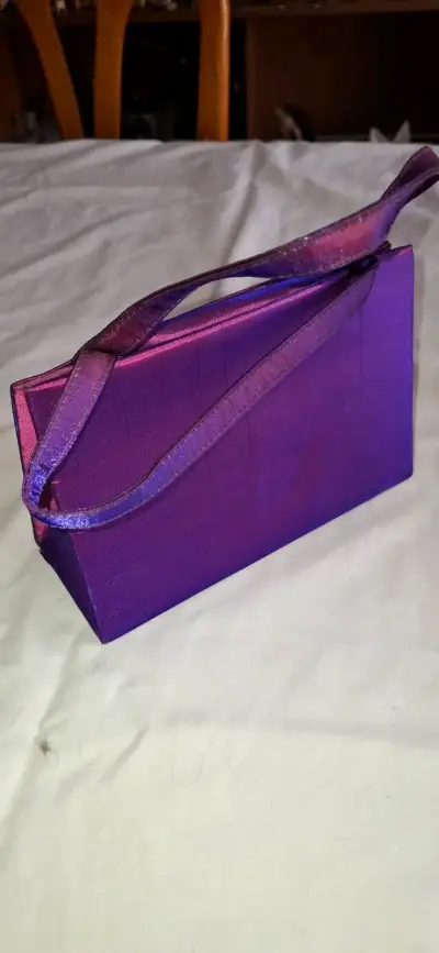 Cartera de fiesta morada con detalles florales - miniatura 3