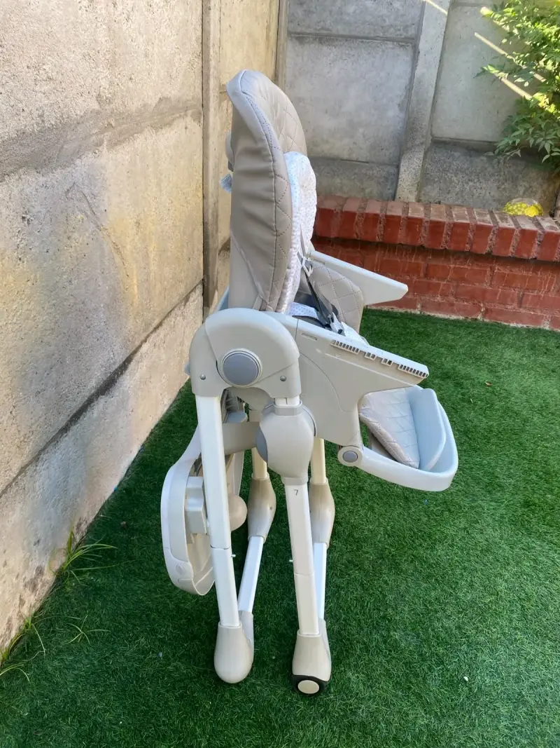 Silla de comer para bebé plegable y ajustable - 2