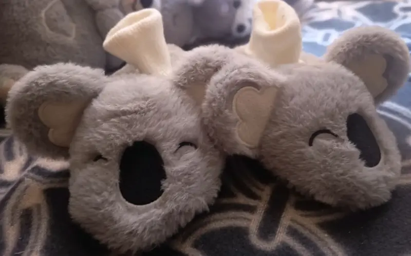 Pantuflas de bebé con diseño de koala gris - 2