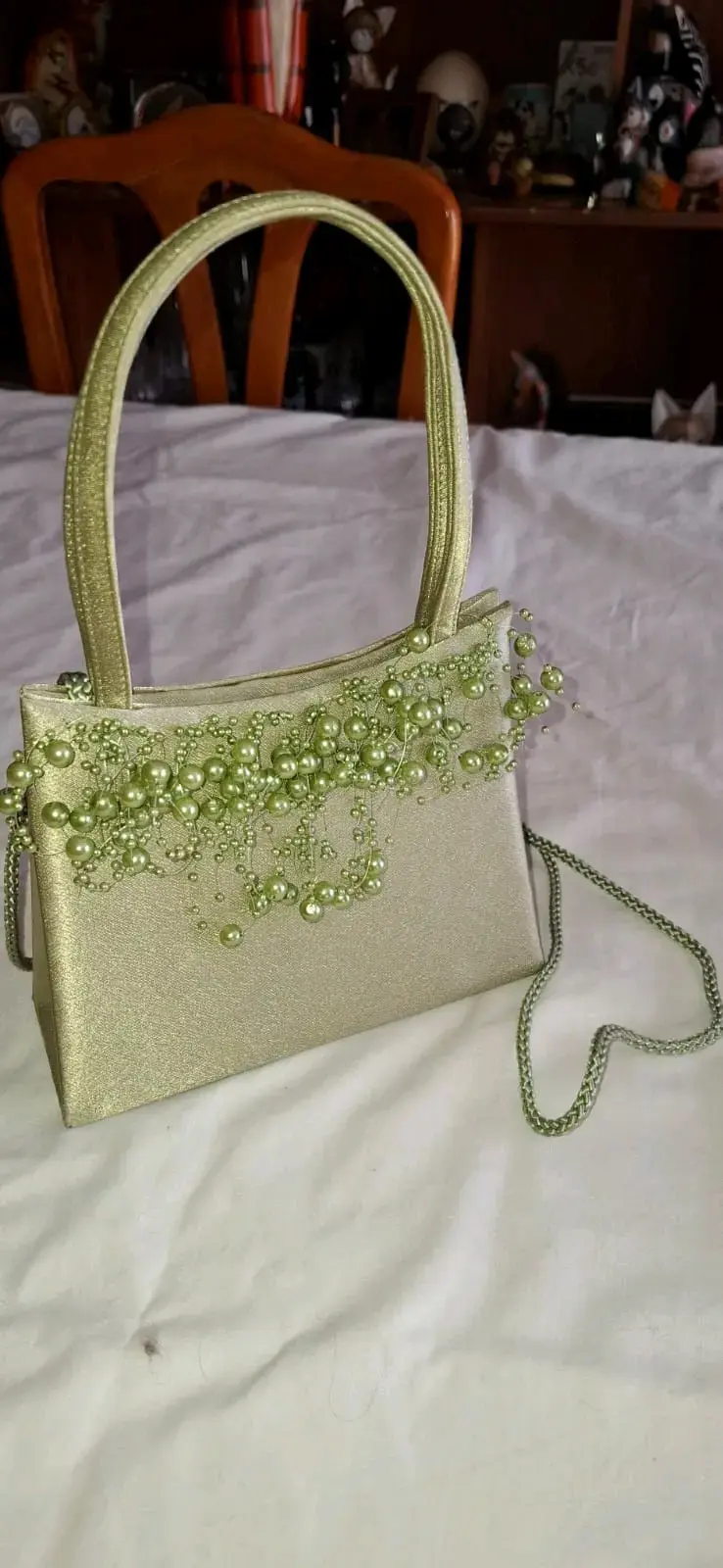 Cartera de Mano verde lima con Perlas Decorativas - 1