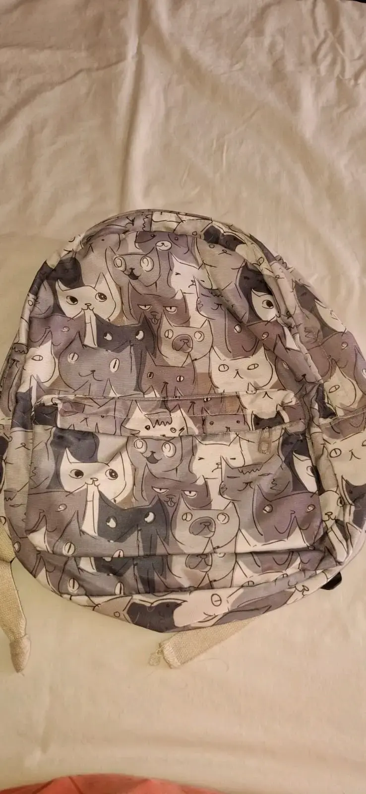 Mochila con diseño de gatos en tonos grises - 1